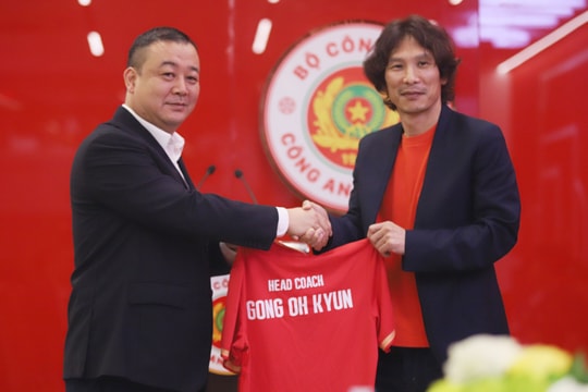 Huấn luyện viên Gong Oh-kyun ký hợp đồng với câu lạc bộ Công an Hà Nội