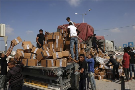 Nguy cơ gián đoạn hoạt động nhân đạo ở Gaza do thiếu nhiên liệu