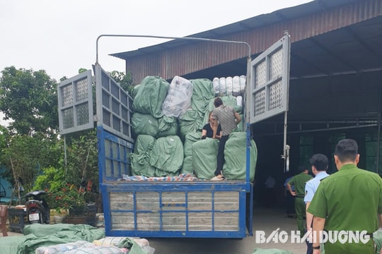Hải Dương tịch thu gần 10 tấn quần áo đã qua sử dụng, không rõ nguồn gốc 