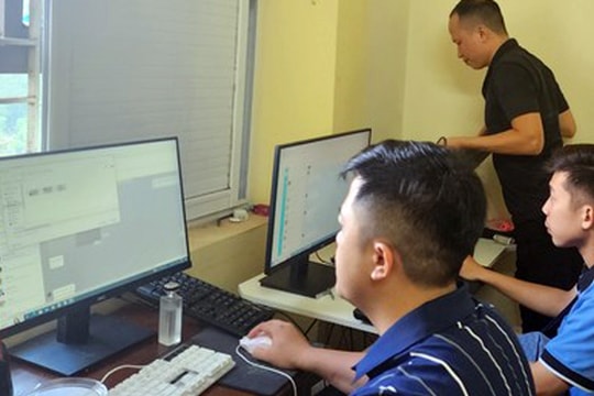 Khởi tố vụ án lừa đảo trên không gian mạng quy mô lớn ở Hà Nội