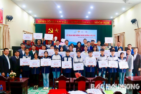30 học sinh Hải Dương nhận học bổng nuôi dưỡng ước mơ