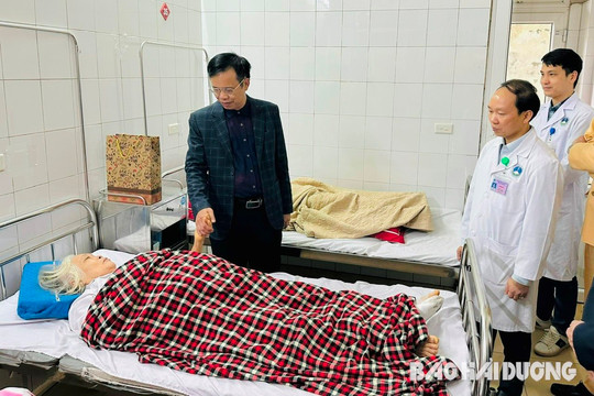 Hải Dương tặng quà nạn nhân, gia đình nạn nhân tai nạn giao thông