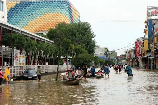 Các địa phương chủ động ứng phó với mưa lớn và ngập lụt, sạt lở đất