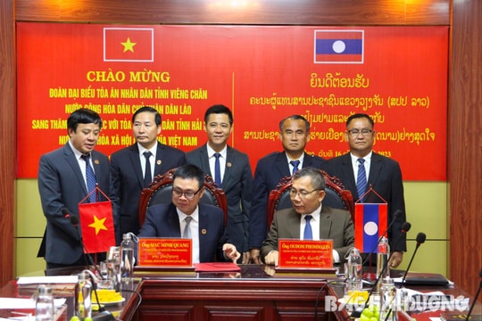 Toà án Nhân dân hai tỉnh Hải Dương - Viêng Chăn ký biên bản hợp tác