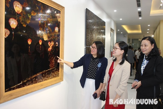 Triển lãm tranh “Dòng chảy sơn mài truyền thống”