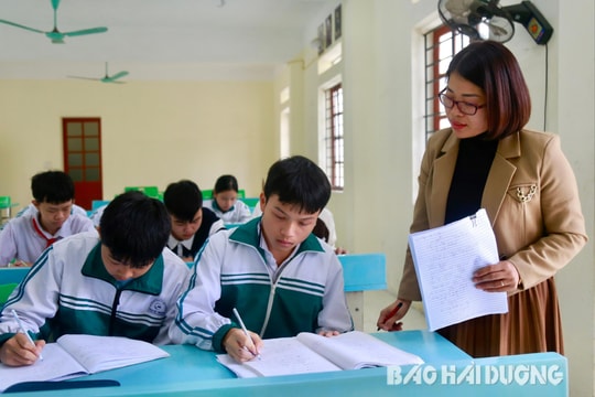 Cho học trò cơ hội