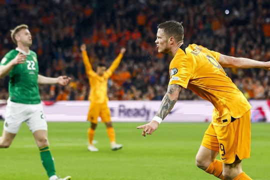 Cựu tiền đạo Man Utd giúp Hà Lan giành vé tới Euro 2024 