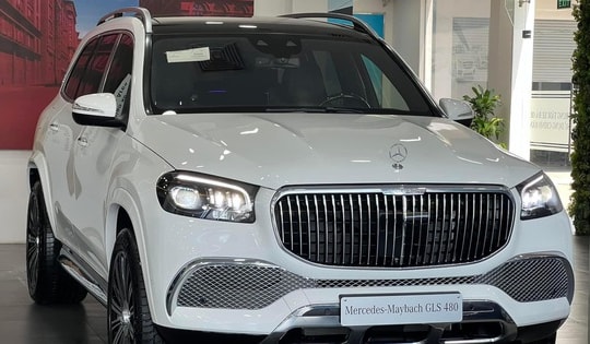 Mercedes-Benz Việt Nam tăng giá tới cả trăm triệu