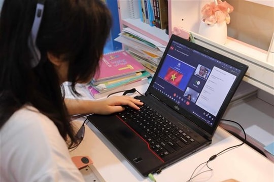Dừng chính sách cho học sinh, sinh viên hoàn cảnh khó khăn vay vốn mua máy tính học trực tuyến