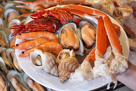 Quy tắc "ba trước bốn sau" khi đi ăn buffet