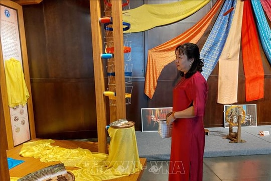 Khai mạc các trưng bày tôn vinh giá trị di sản văn hóa Hà Nội