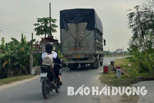 Cống Cầu Đầu nhỏ hẹp trên đường 390E