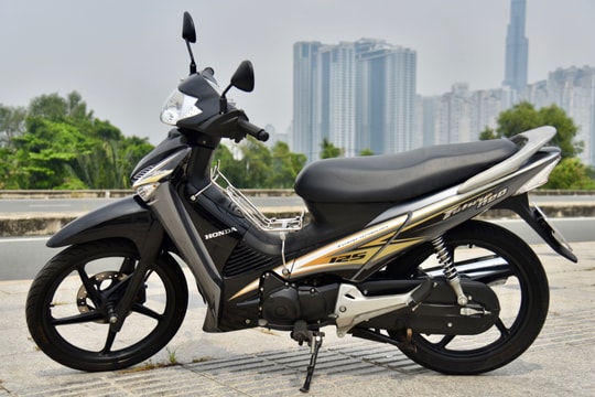 Future Neo - chuẩn mực xe số gần 20 năm trước