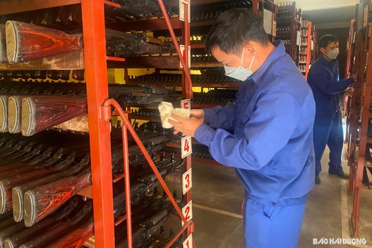 Lặng thầm người lính quân khí