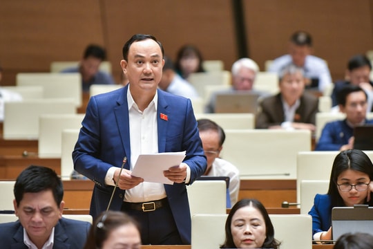 Quản chặt hoạt động đưa đón học sinh bằng xe ô tô