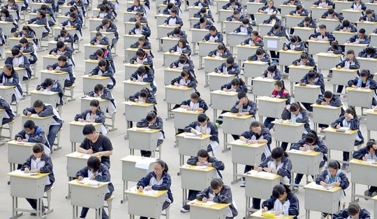 Các nước quản lý dạy thêm ra sao?