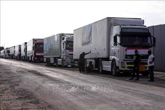130.000 lít dầu diesel sẽ được vận chuyển hằng ngày vào Dải Gaza