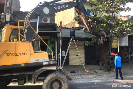 Cẩm Giàng giải tỏa 369 trường hợp vi phạm hành lang giao thông