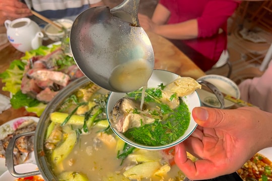 Lẩu thuyền chài – món ăn dân dã, hấp dẫn ngày đông