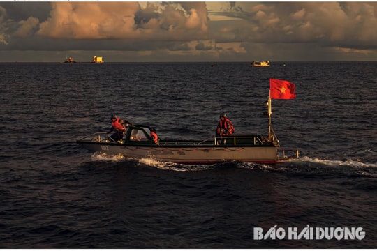 Lần đầu tiên tại Hải Dương có triển lãm ảnh về Trường Sa