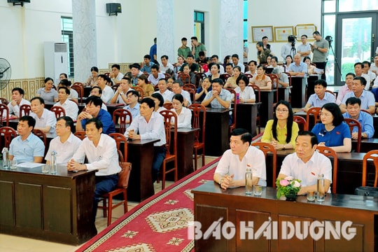 Chiều 30/11, Đoàn Đại biểu Quốc hội tỉnh Hải Dương tiếp xúc cử tri 3 huyện, thành phố