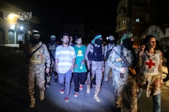 Phong trào Hamas bàn giao nhóm con tin thứ 4 bị giam ở Dải Gaza