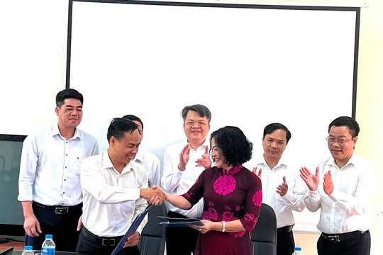 Phối hợp cung ứng thức ăn chăn nuôi cho nông dân