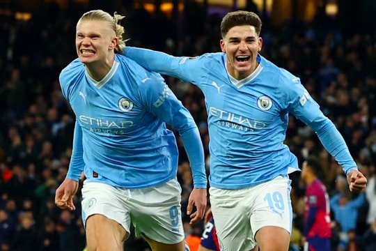 Man City thắng dù bị dẫn hai bàn ở Champions League