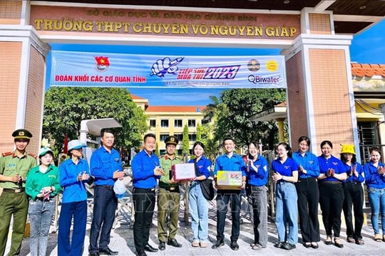 Nhiều chuyển biến tích cực trong chương trình "Tiếp sức mùa thi"