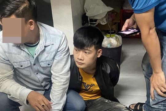 Bắt tên cướp ép nữ nạn nhân cởi đồ, chụp ảnh khỏa thân