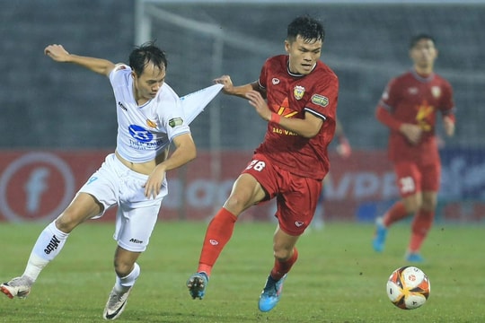 Văn Toàn tỏa sáng, CLB Nam Định củng cố ngôi đầu bảng V.League 2023/2024