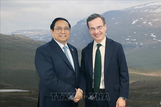 Thủ tướng Phạm Minh Chính gặp Thủ tướng Thụy Điển
