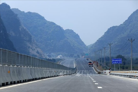 Hơn 20 dự án giao thông được gỡ "nút thắt" về vật liệu xây dựng