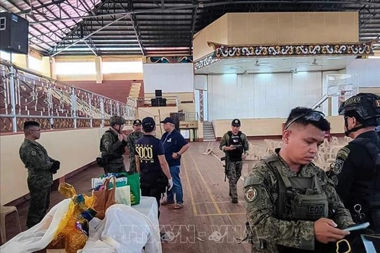 Cảnh sát điều tra ít nhất 2 nghi phạm trong vụ nổ tại Philippines 