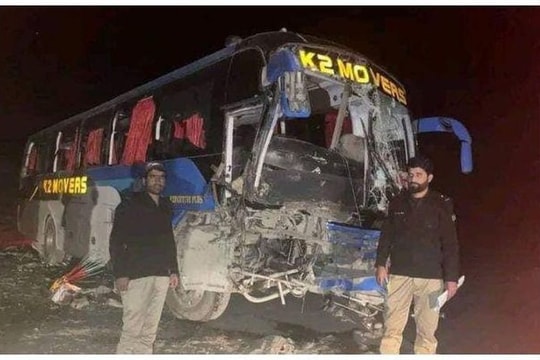Pakistan bắt 6 nghi phạm liên quan vụ tấn công xe buýt làm 9 người tử vong