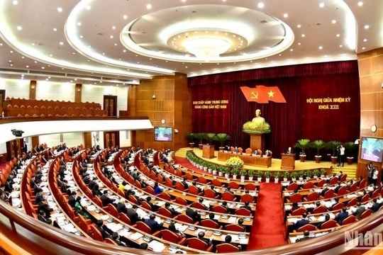 Cảnh giác những kẻ cơ hội chính trị trong chống tham nhũng, tiêu cực