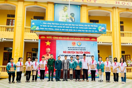 Cựu chiến binh tiếp lửa truyền thống cho thế hệ trẻ