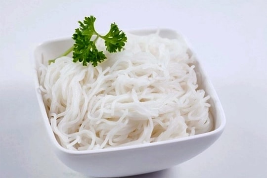Cách phân biệt bún sạch và bún nhiễm hóa chất