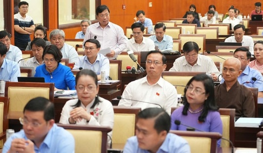 Còn một "phiếu tín nhiệm" khác