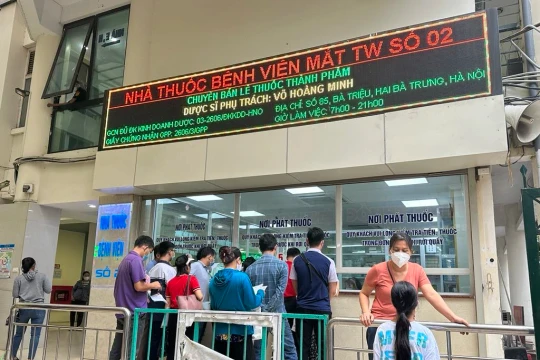 Đề xuất bệnh nhân mua thuốc bên ngoài sẽ được bảo hiểm y tế thanh toán