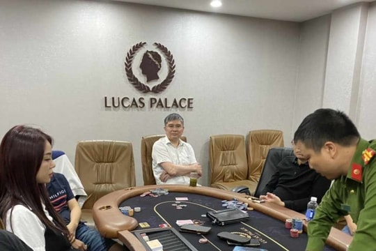 Phát hiện đường dây đánh bạc Poker trên 20 tỷ đồng ở Hà Nội