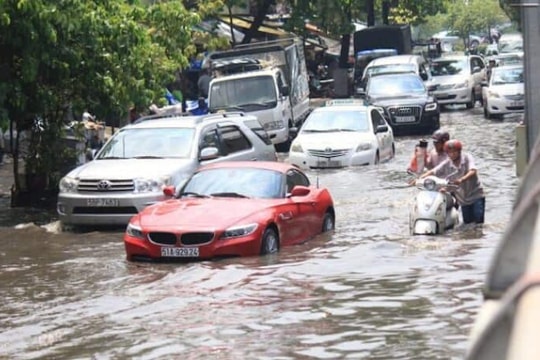 Xe ngập nước và xe thủy kích khác nhau thế nào?