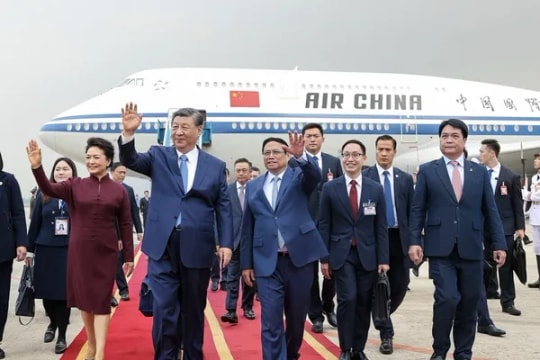 Chinese Party, State leader begins state visit to Vietnam