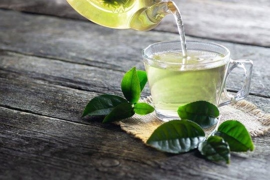 Loại đồ uống đơn giản giúp giảm mỡ bắp tay hiệu quả