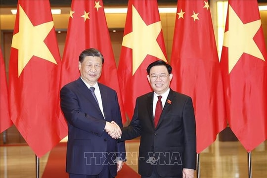 Chủ tịch Quốc hội Vương Đình Huệ hội kiến Tổng Bí thư, Chủ tịch nước Trung Quốc Tập Cận Bình