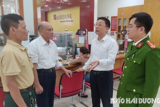 Tại sao người lớn tuổi dễ sập bẫy lừa đảo trên không gian mạng?