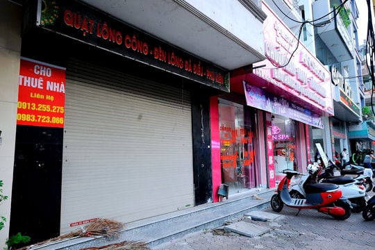 Nhà mặt phố đang giảm giá trị