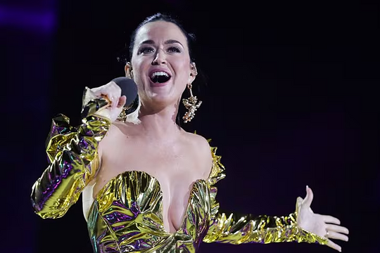 Katy Perry đến Việt Nam biểu diễn
