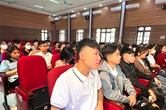 Nâng cao nhận thức về tác hại của ma túy cho sinh viên