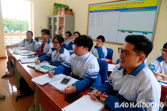 Học sinh Trường THPT chuyên Nguyễn Trãi đoạt giải quốc tế được thưởng tới 300 triệu đồng 